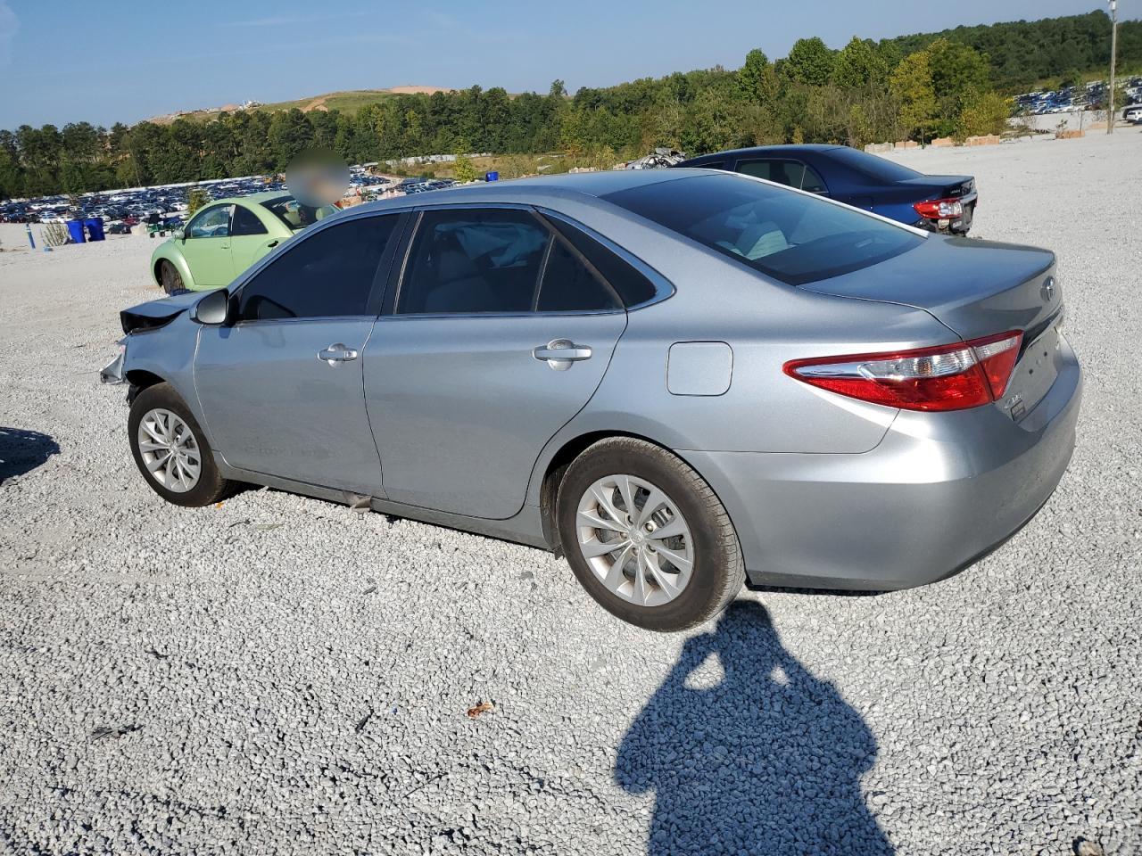 4T1BF1FK5GU501051 2016 TOYOTA CAMRY - Image 2