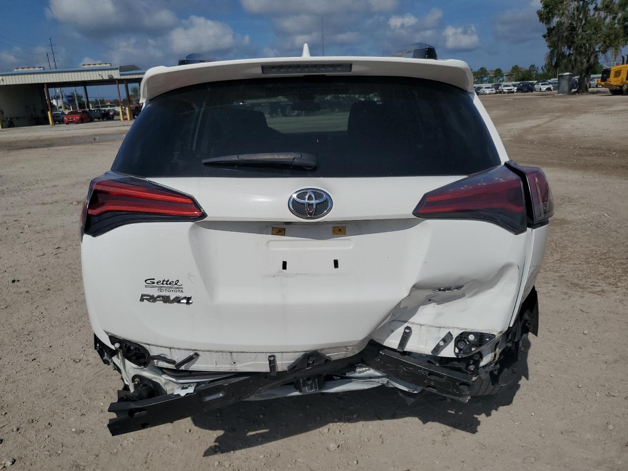 JTMWFREV0JJ209459 2018 Toyota Rav4 Adventure