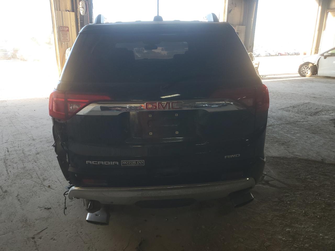 1GKKNXLS9HZ246086 2017 GMC Acadia Denali