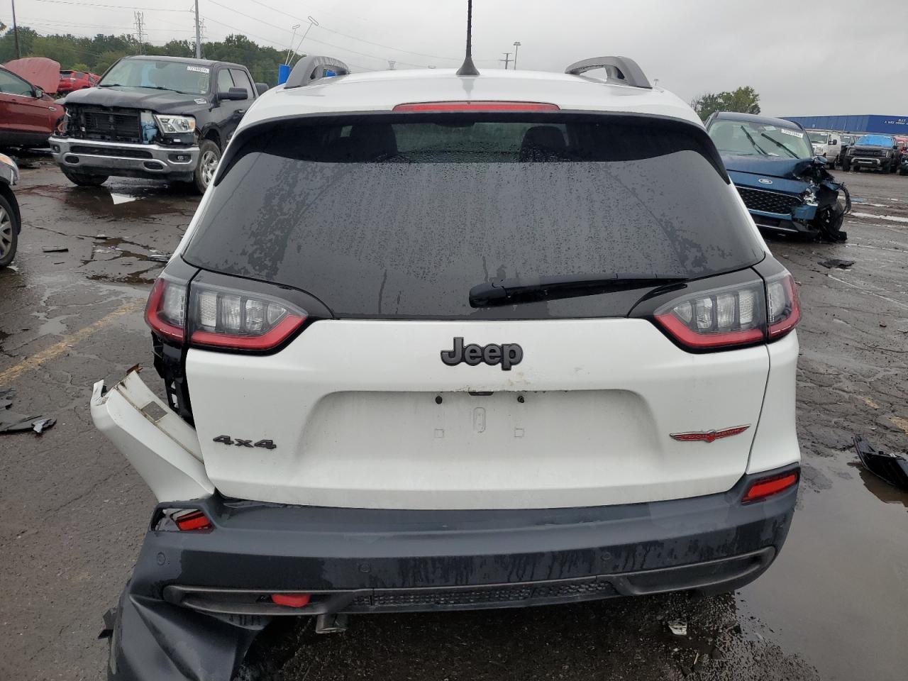 1C4PJMBX2KD336709 2019 Jeep Cherokee Trailhawk