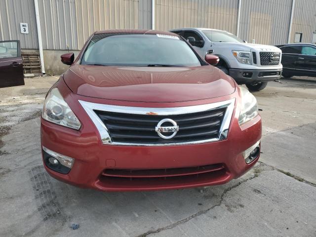  NISSAN ALTIMA 2015 Червоний