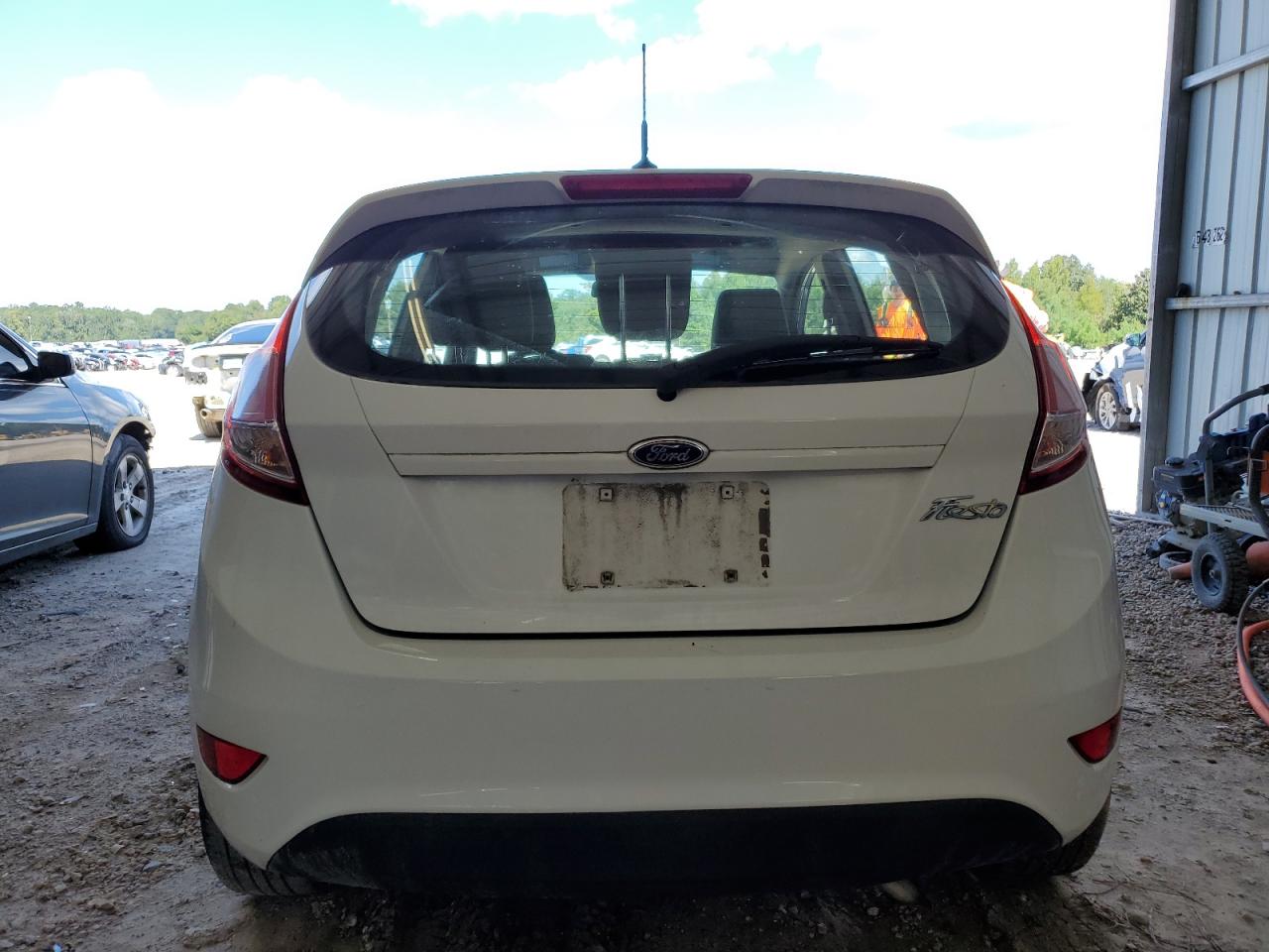 2014 Ford Fiesta S VIN: 3FADP4TJ5EM228403 Lot: 72256014