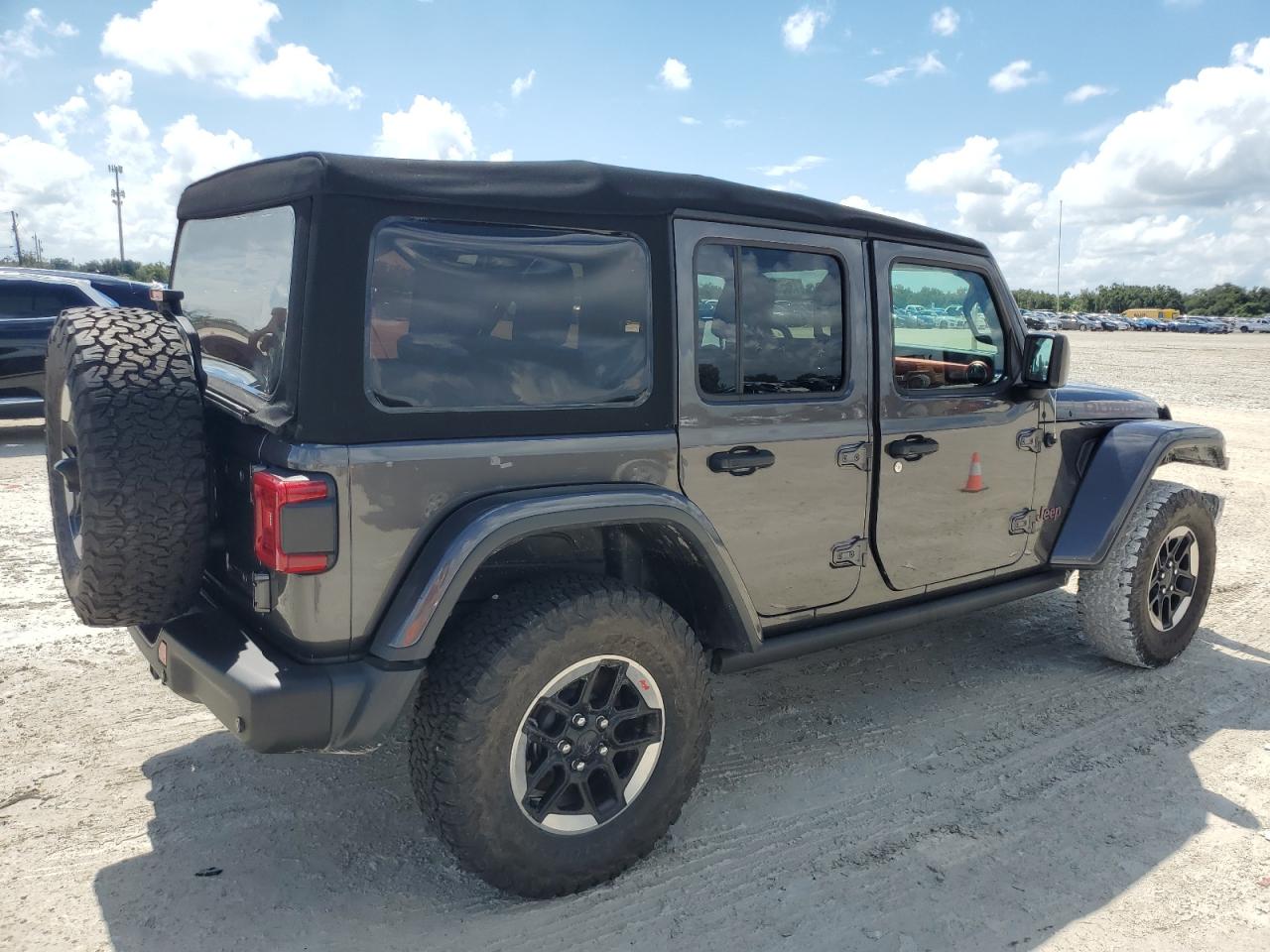 2018 Jeep Wrangler - Image 3