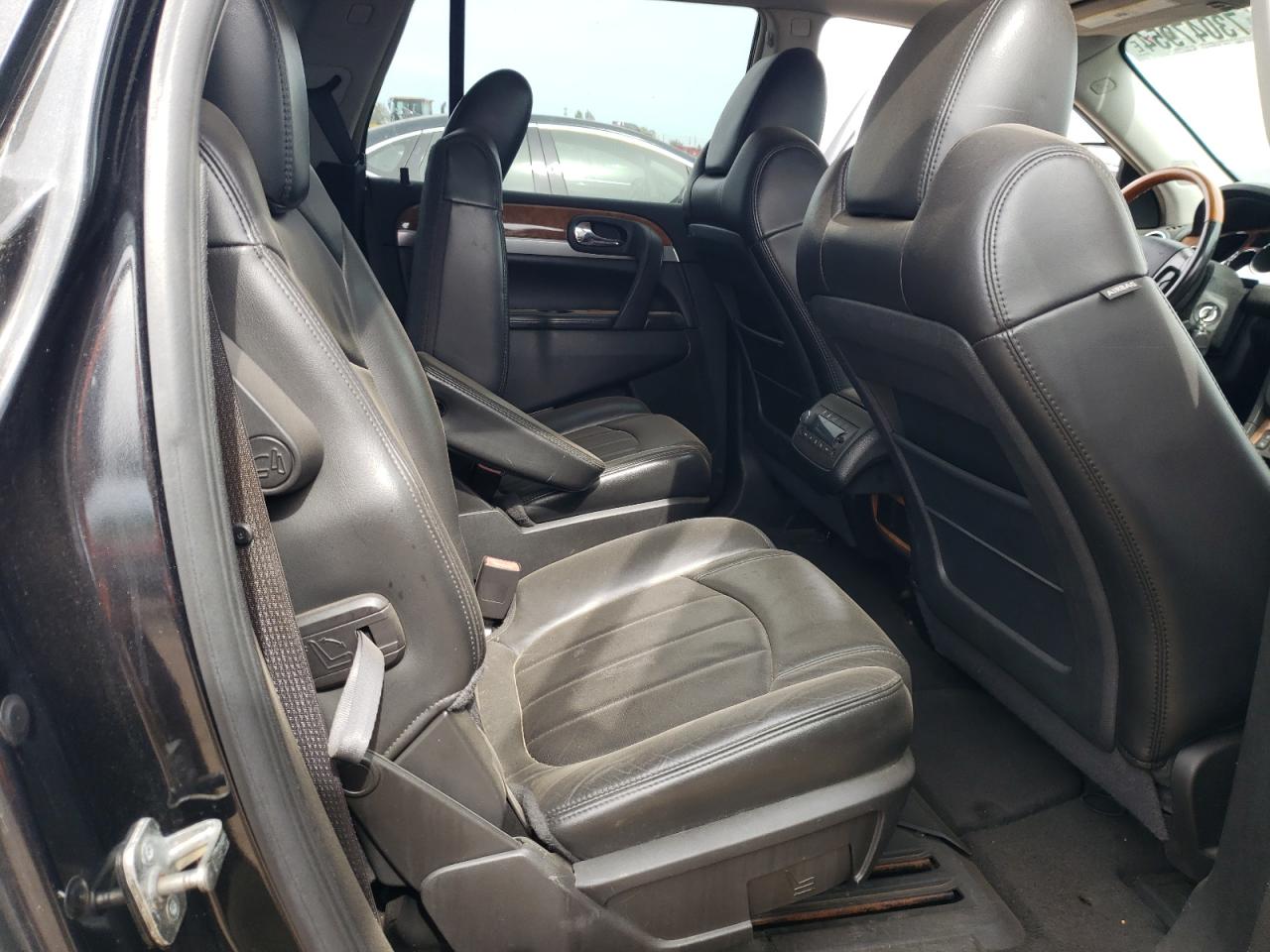 2009 Buick Enclave - Image 11