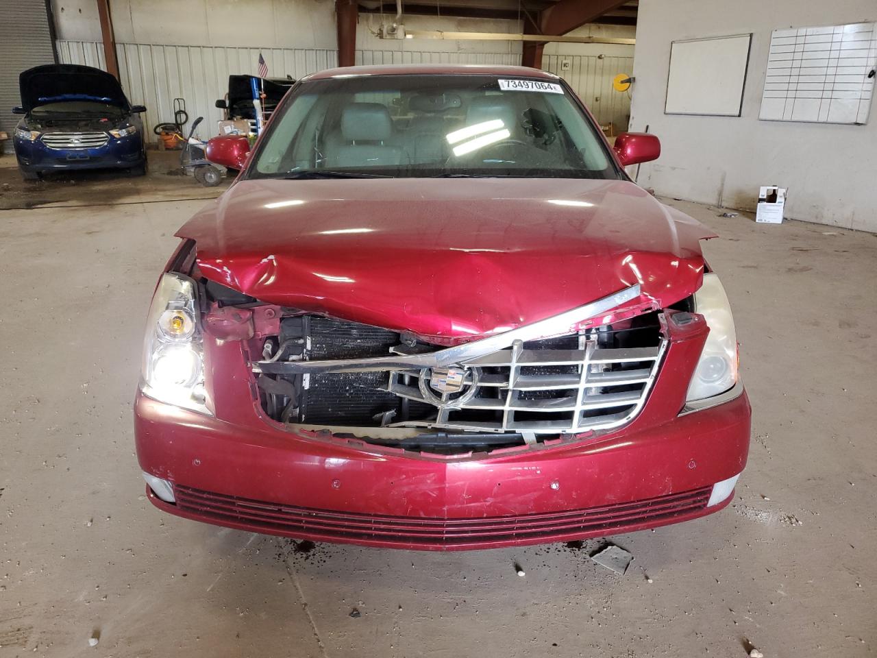 2010 Cadillac DTS - Image 5