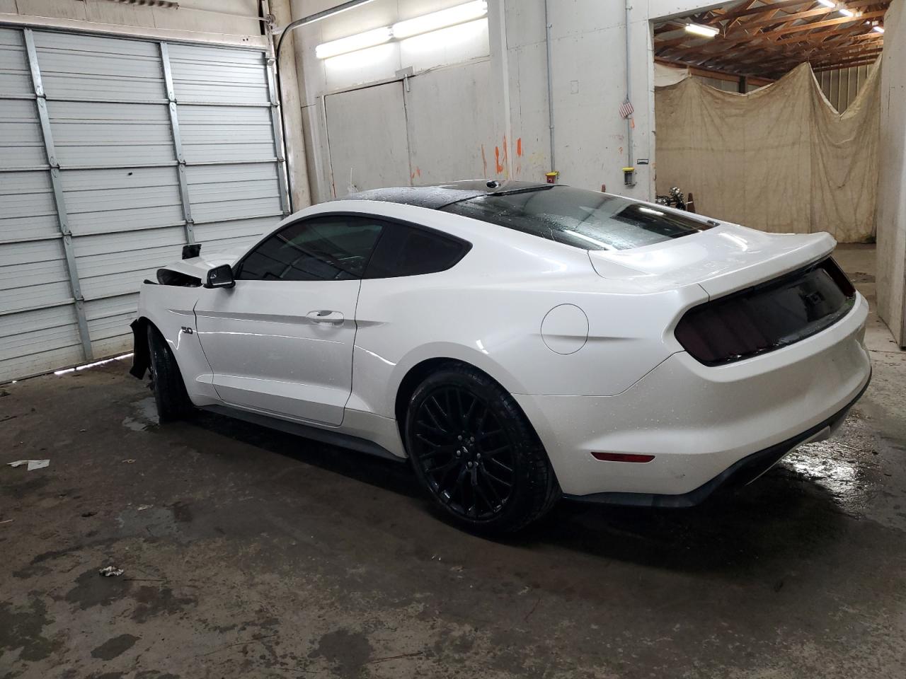 1FA6P8CF9H5255660 2017 FORD MUSTANG - Image 2