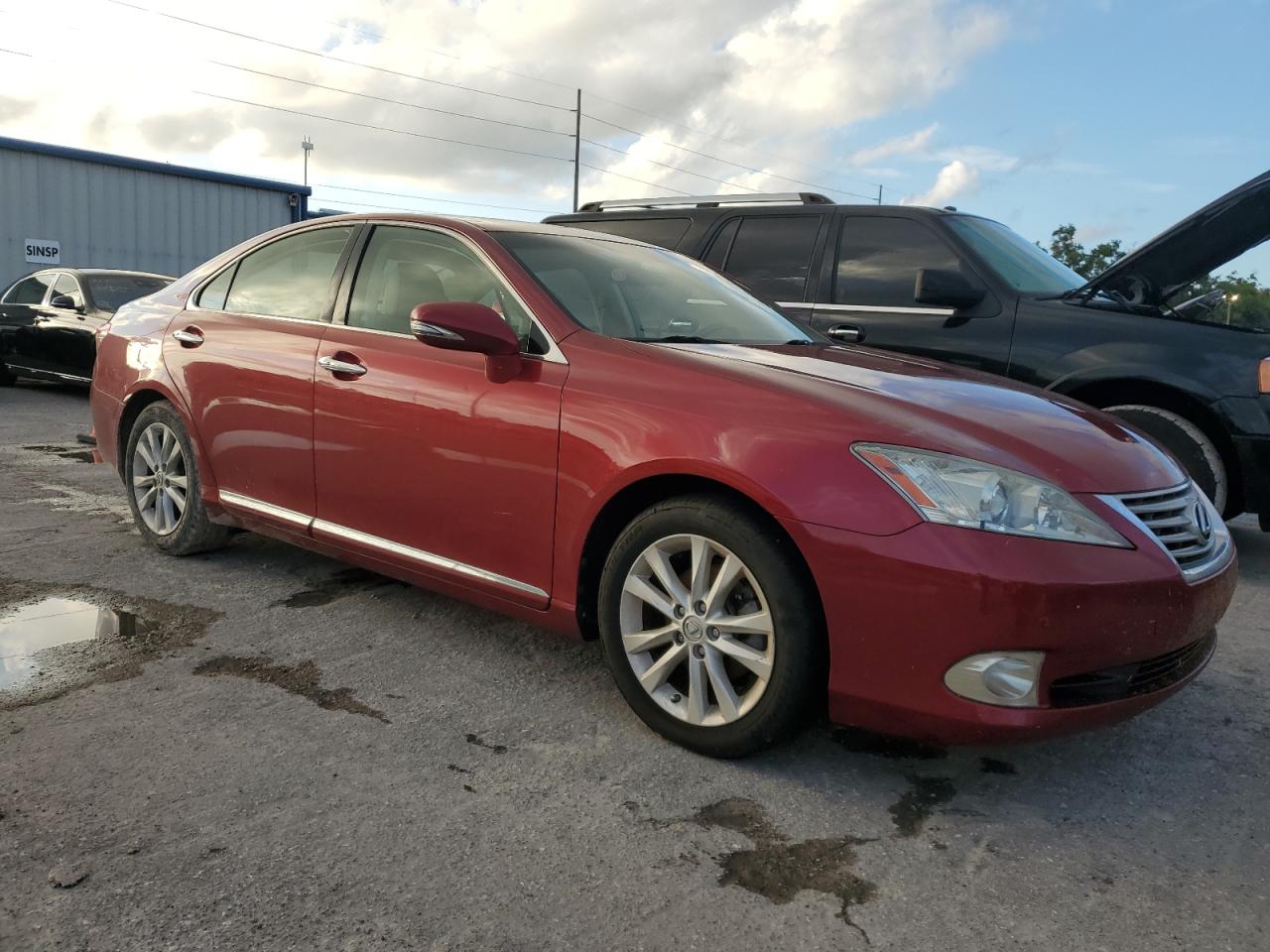 2011 Lexus ES - Image 4