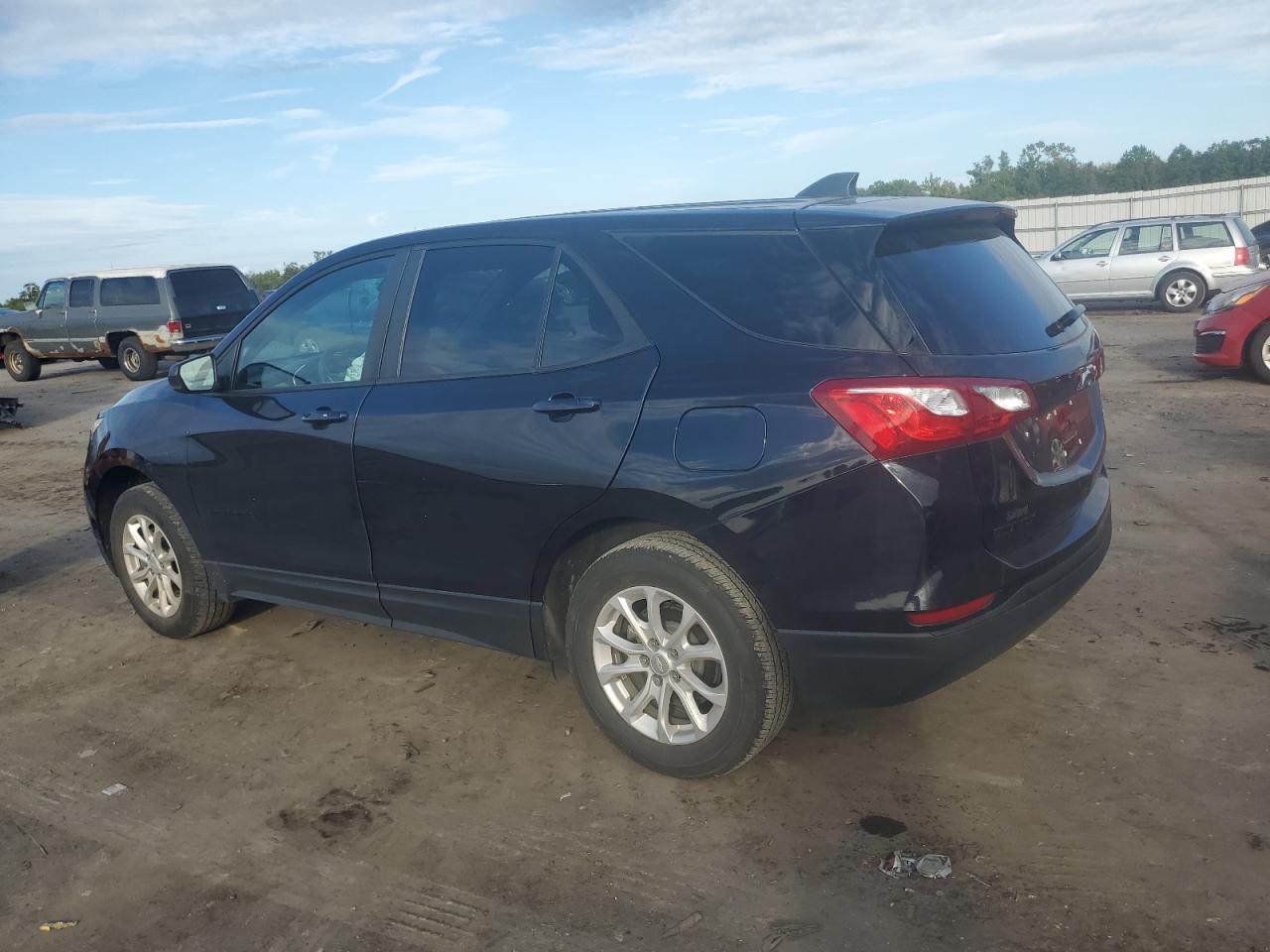 3GNAXSEV9MS147455 2021 CHEVROLET EQUINOX - Image 2