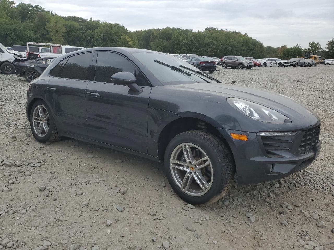 2017 Porsche Macan - Image 4