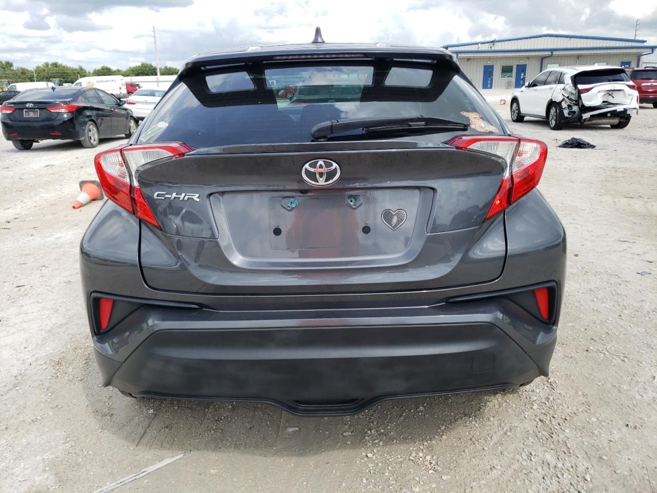 NMTKHMBX3LR106560 2020 Toyota C-Hr Xle