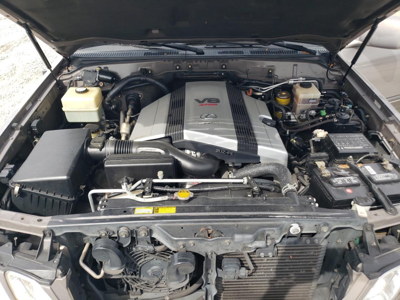 2000 Lexus LX - Image 12