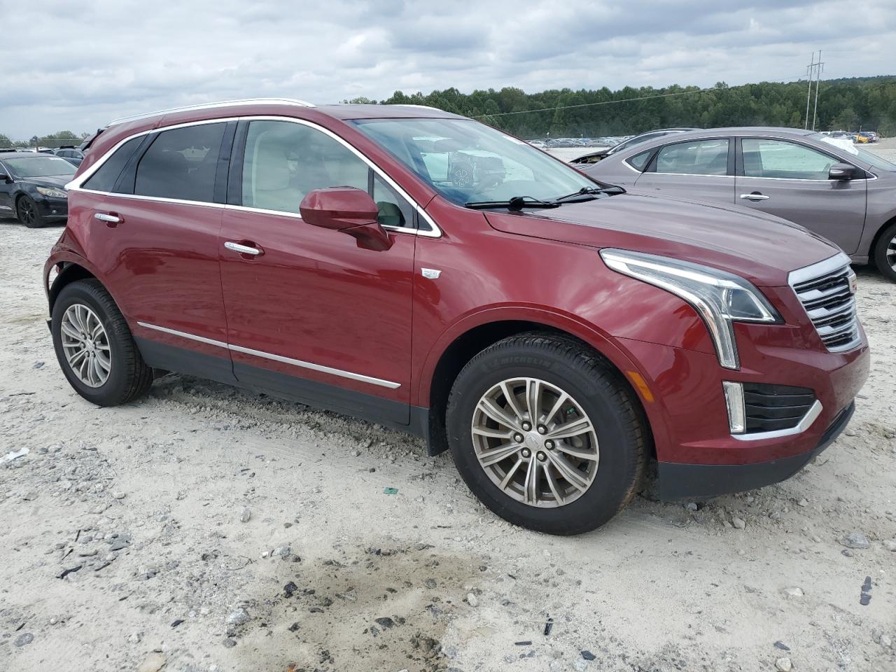 2017 Cadillac Xt5 Luxury VIN: 1GYKNBRS8HZ190545 Lot: 71368414