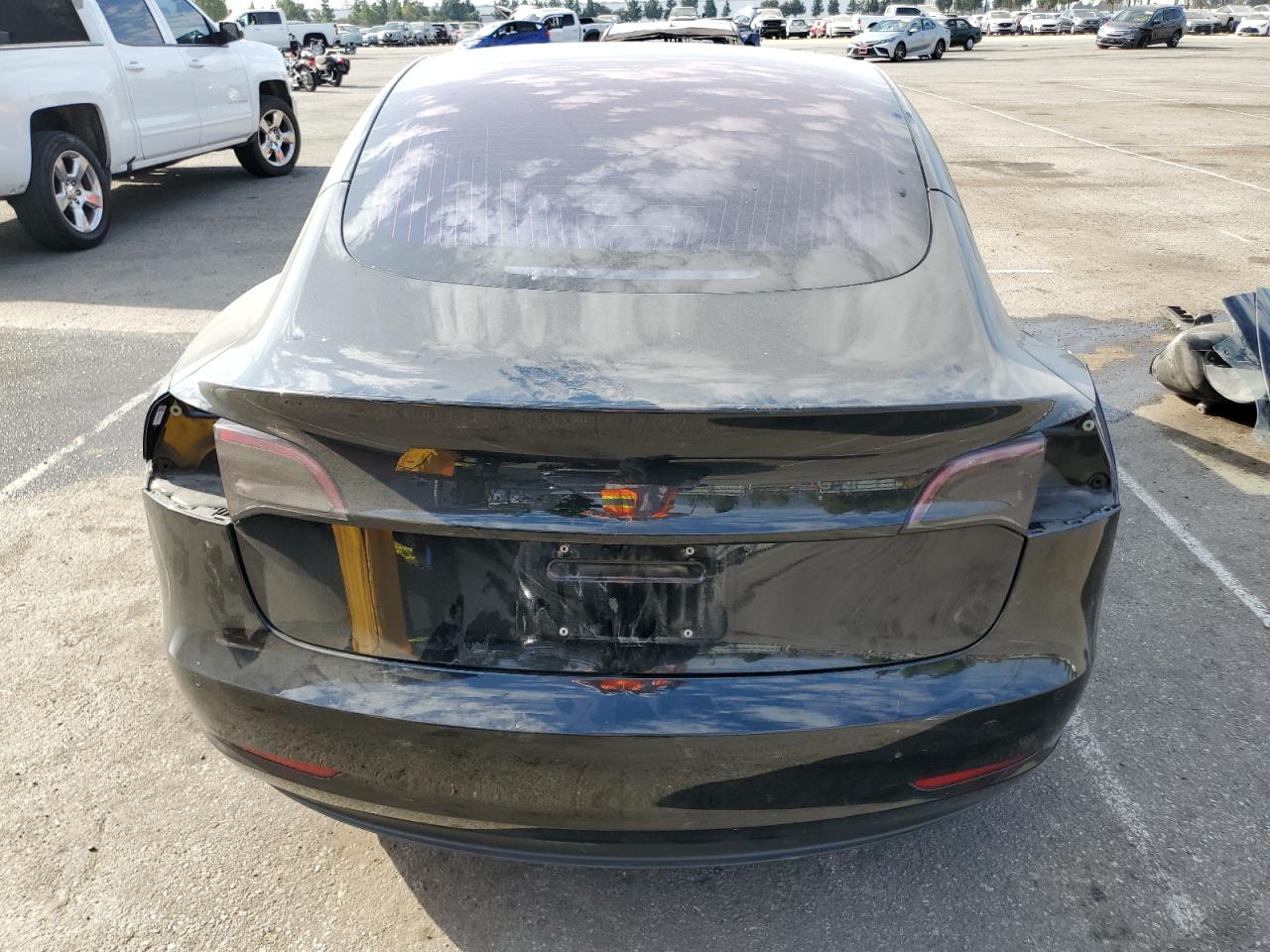 2018 Tesla Model 3 VIN: 5YJ3E1EA1JF013932 Lot: 70467514