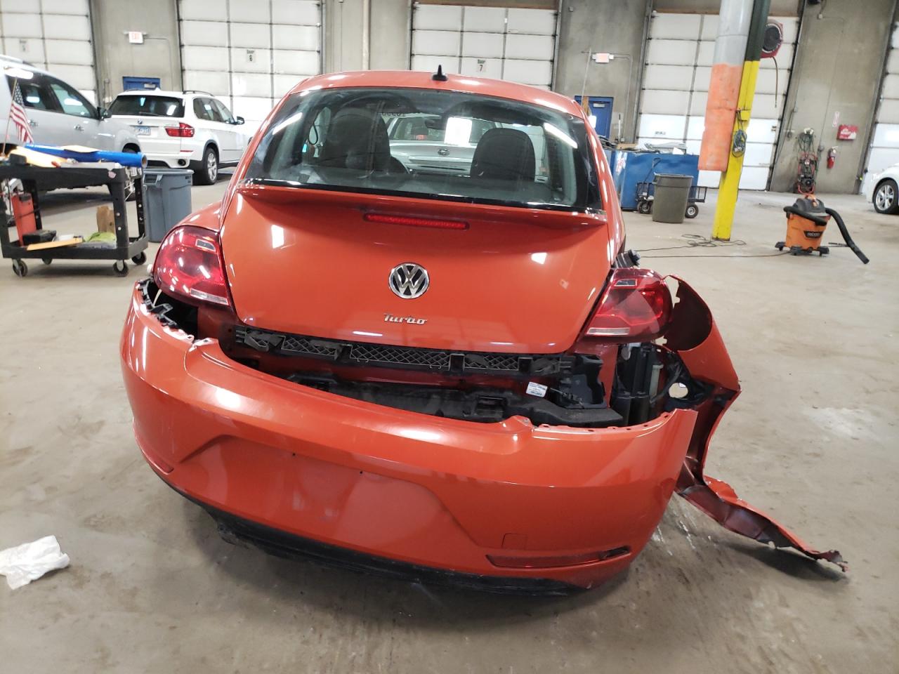 3VWFD7ATXJM712902 2018 Volkswagen Beetle S