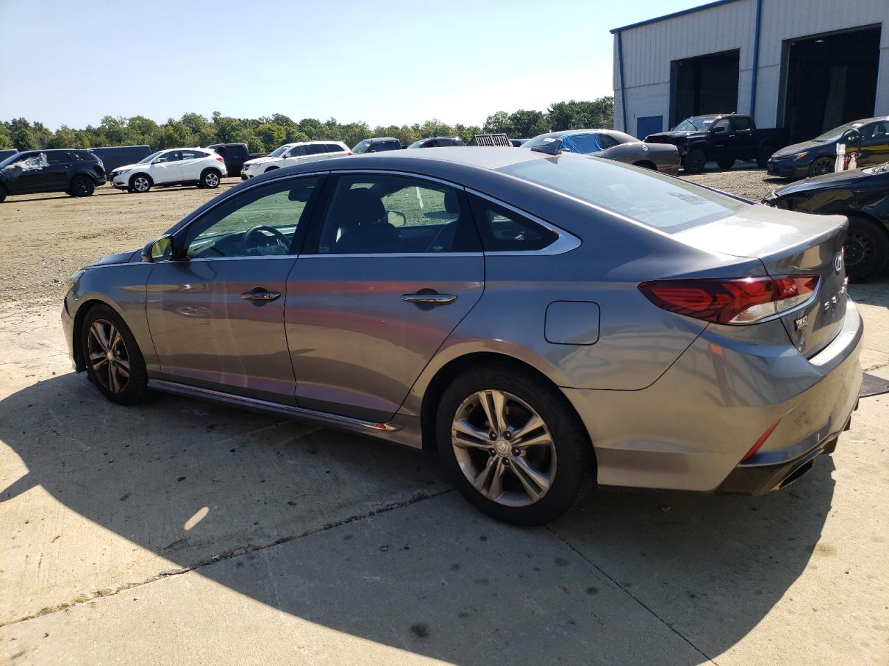 5NPE34AF0JH706672 2018 HYUNDAI SONATA - Image 2