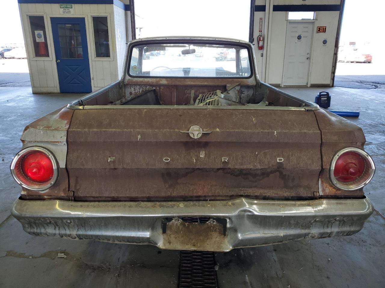 4R27F142728 1964 Ford Ranchero