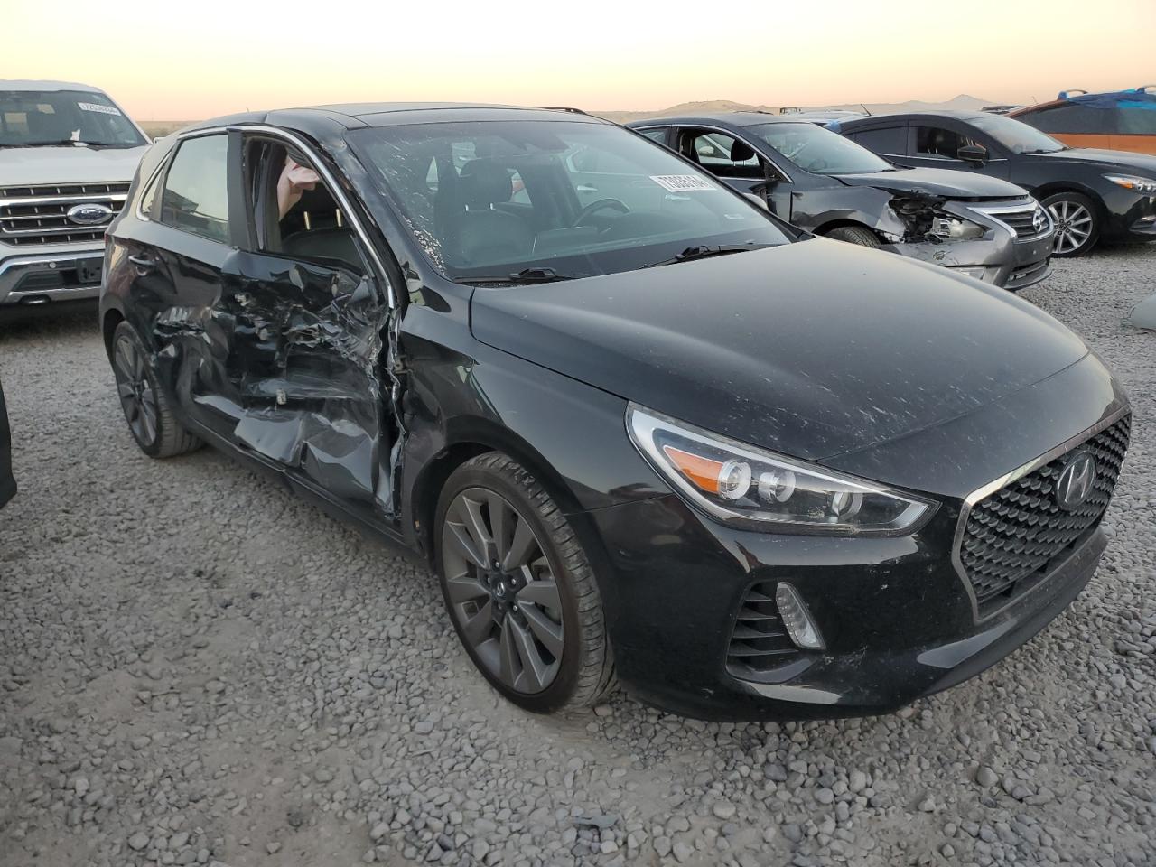 2018 Hyundai Elantra - Image 4
