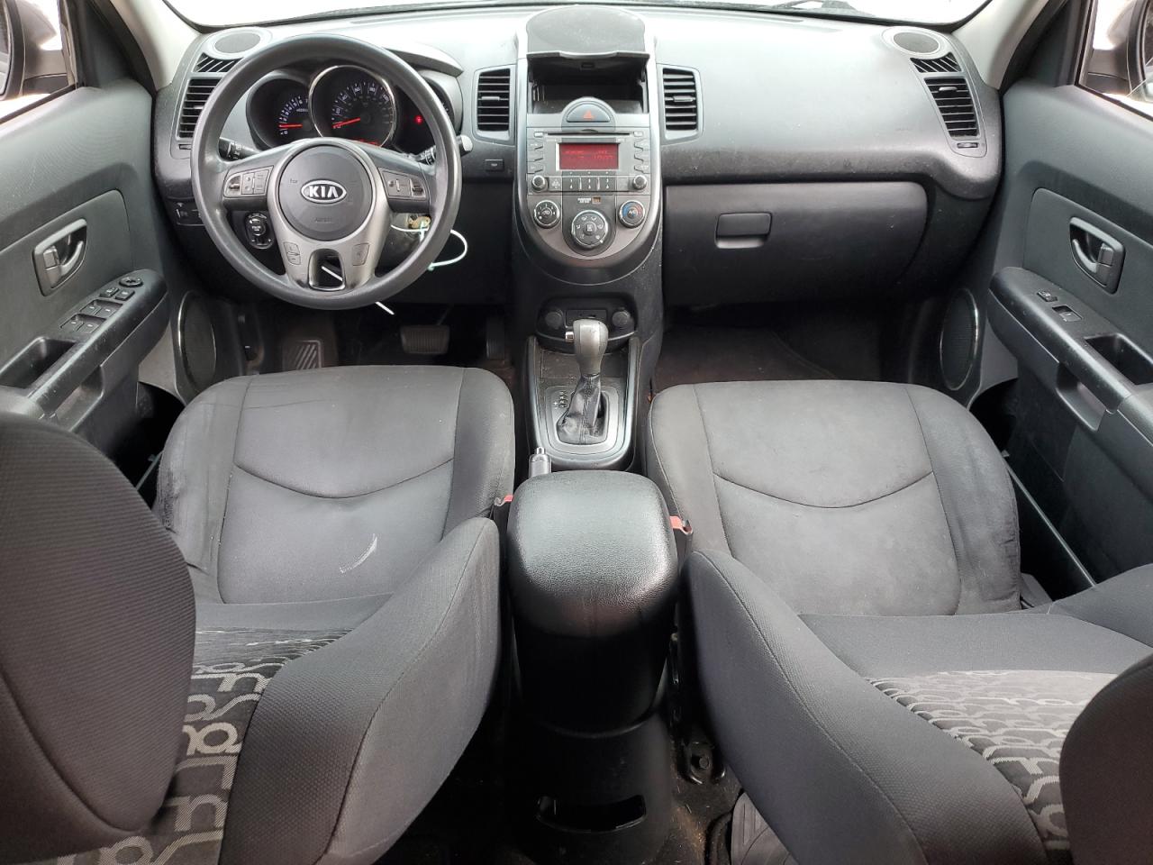 KNDJT2A21B7258917 2011 Kia Soul +