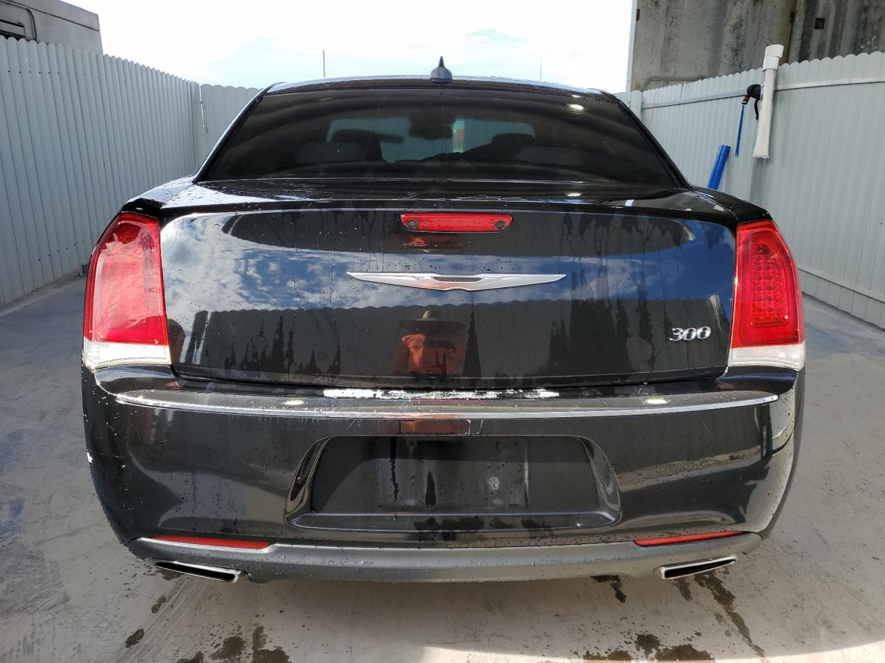 2C3CCAEG9JH249401 2018 Chrysler 300 Limited