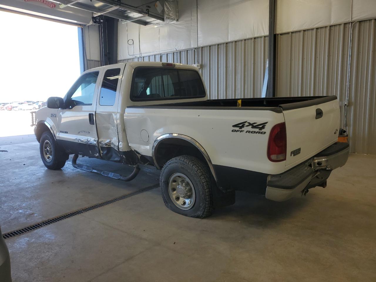 2002 Ford F250 - Image 2