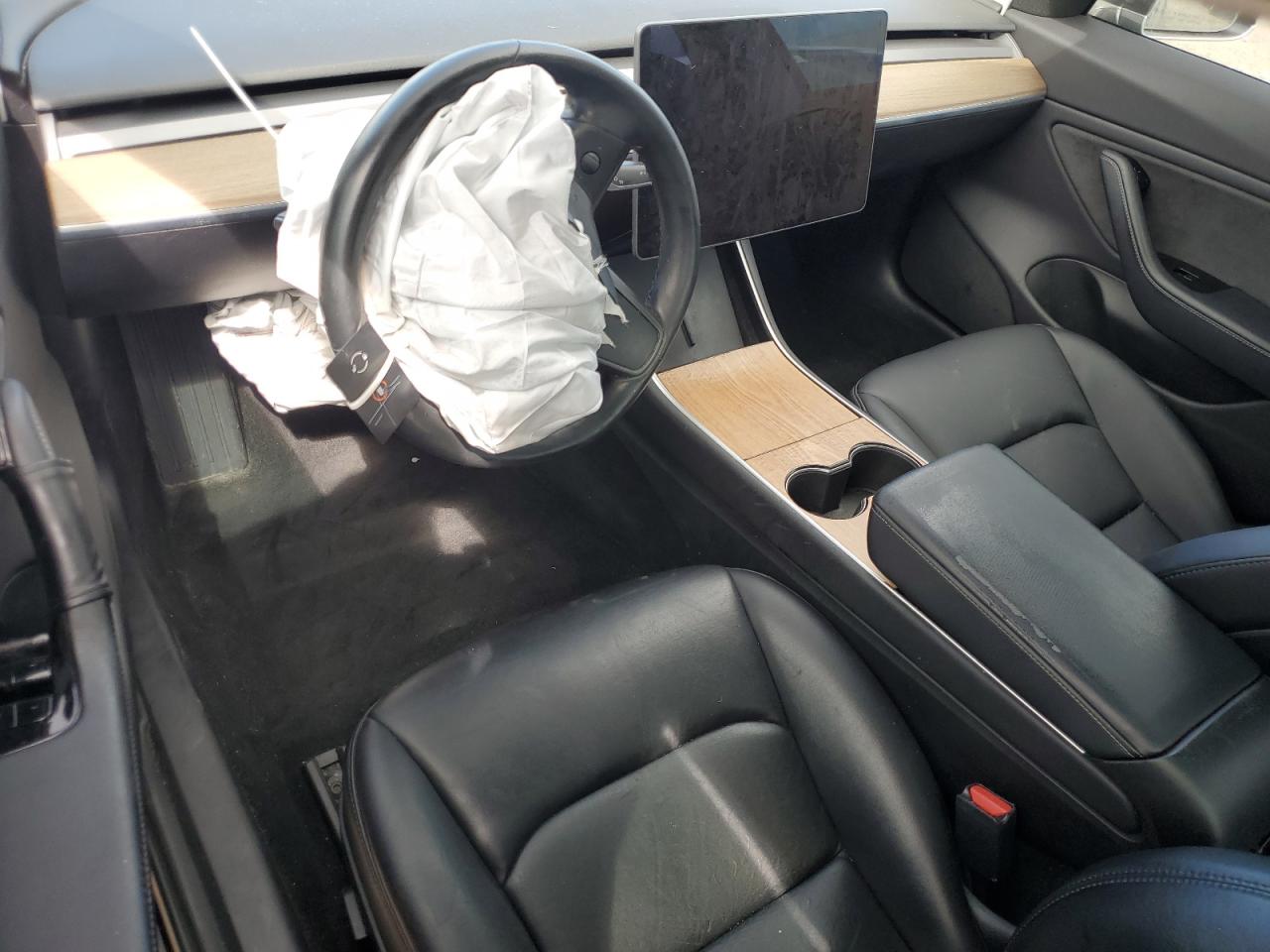 5YJ3E1EA7KF324007 2019 Tesla Model 3