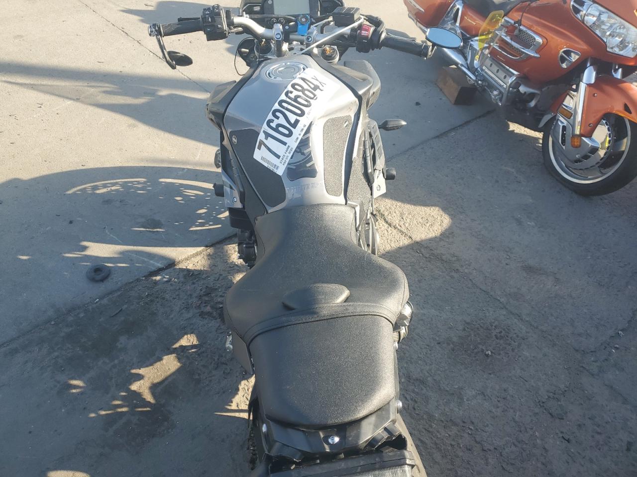 JYARN48E4HA001105 2017 Yamaha Fz10