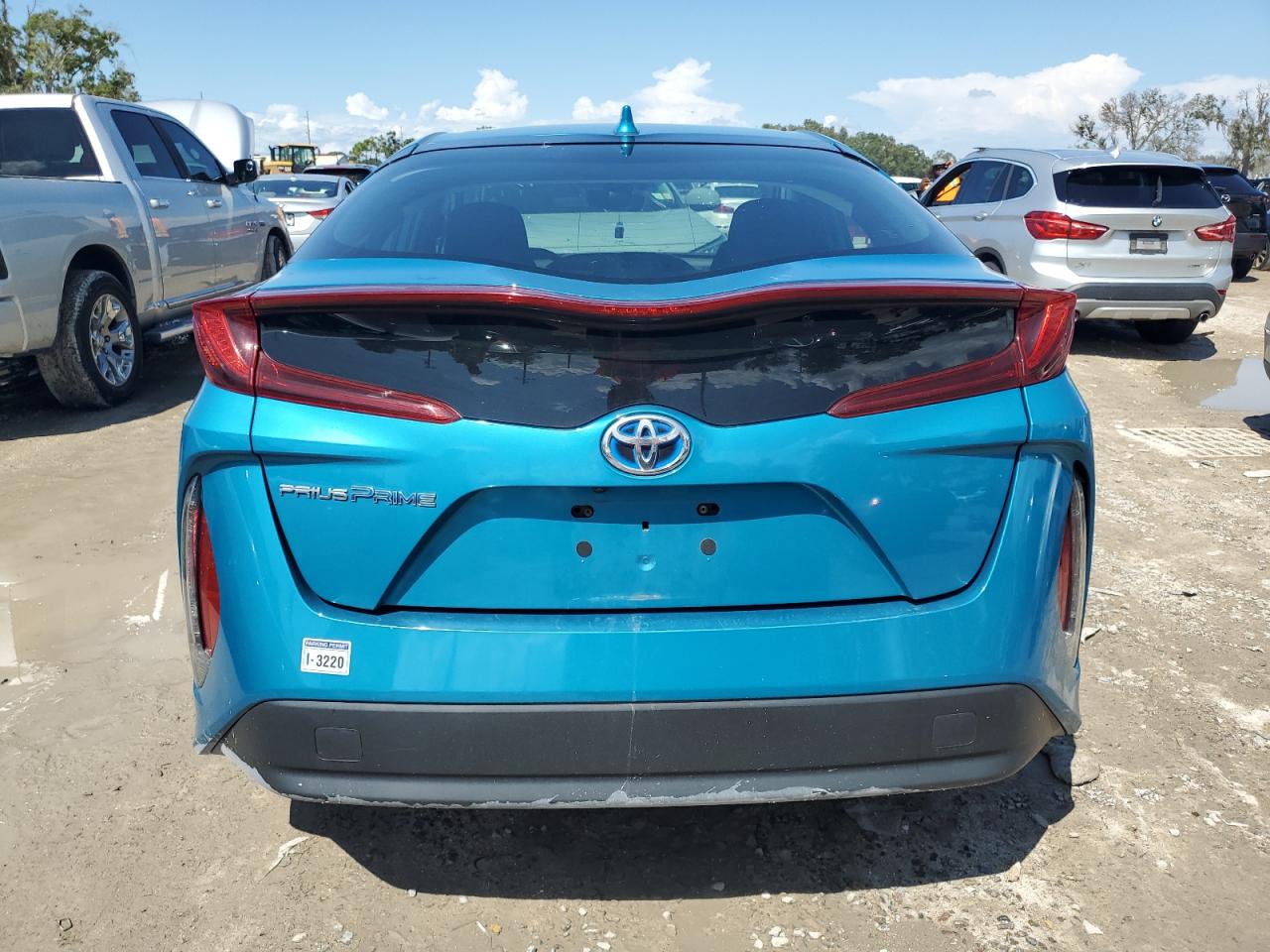 JTDKAMFP1N3205396 2022 Toyota Prius Prime Le