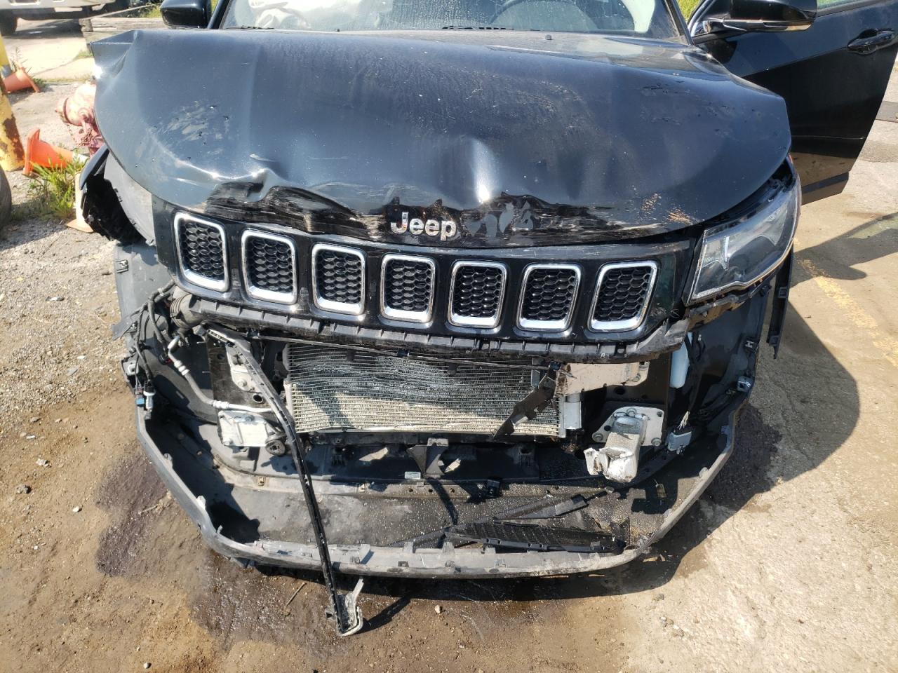 3C4NJDCB0KT787688 2019 Jeep Compass Limited