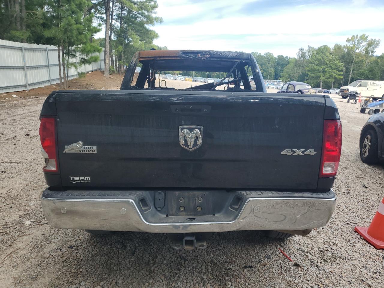 2016 RAM 1500 - Image 6