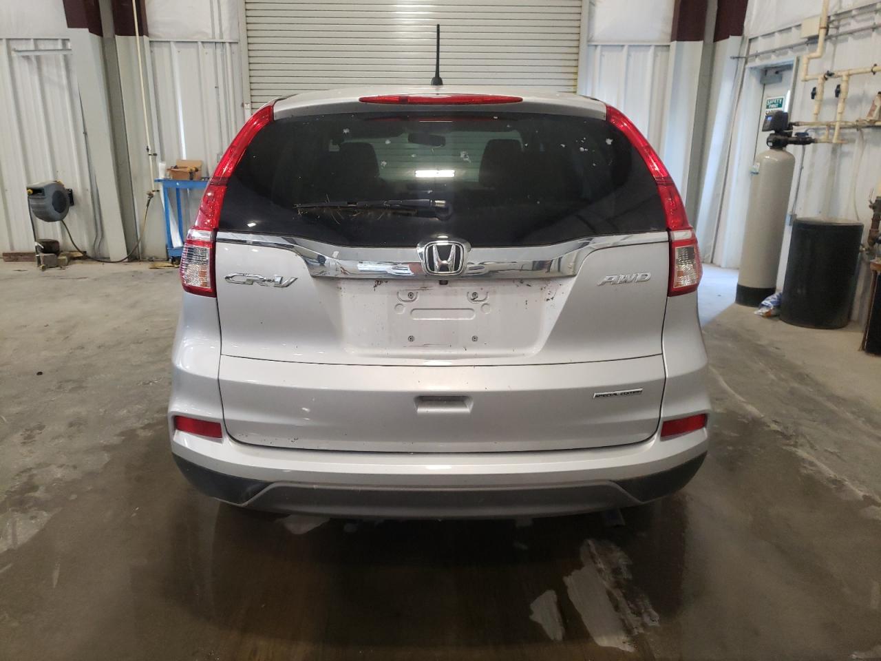 2HKRM4H47GH696136 2016 Honda Cr-V Se