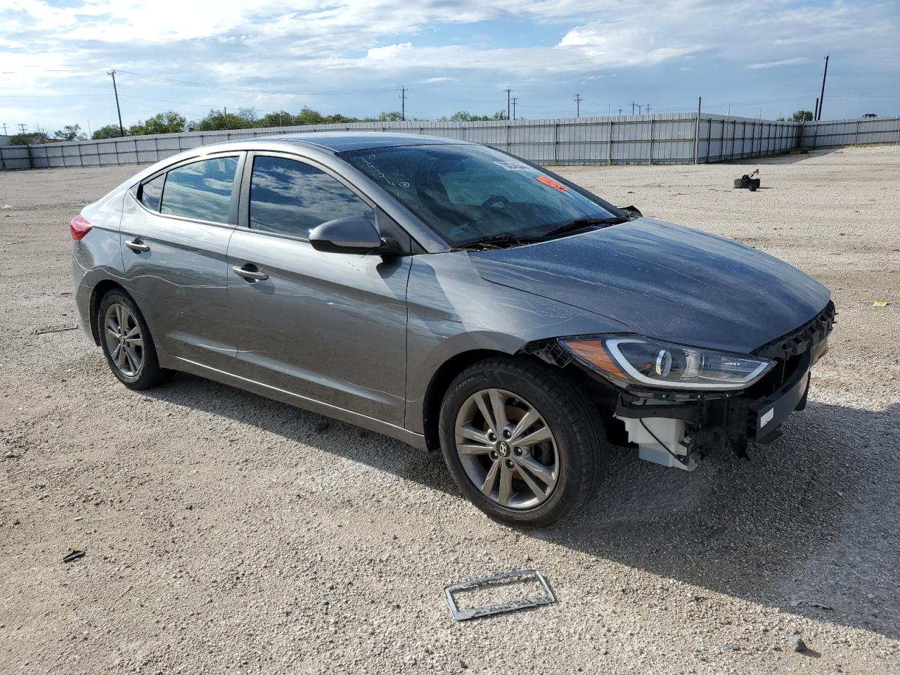 2018 Hyundai Elantra - Image 4