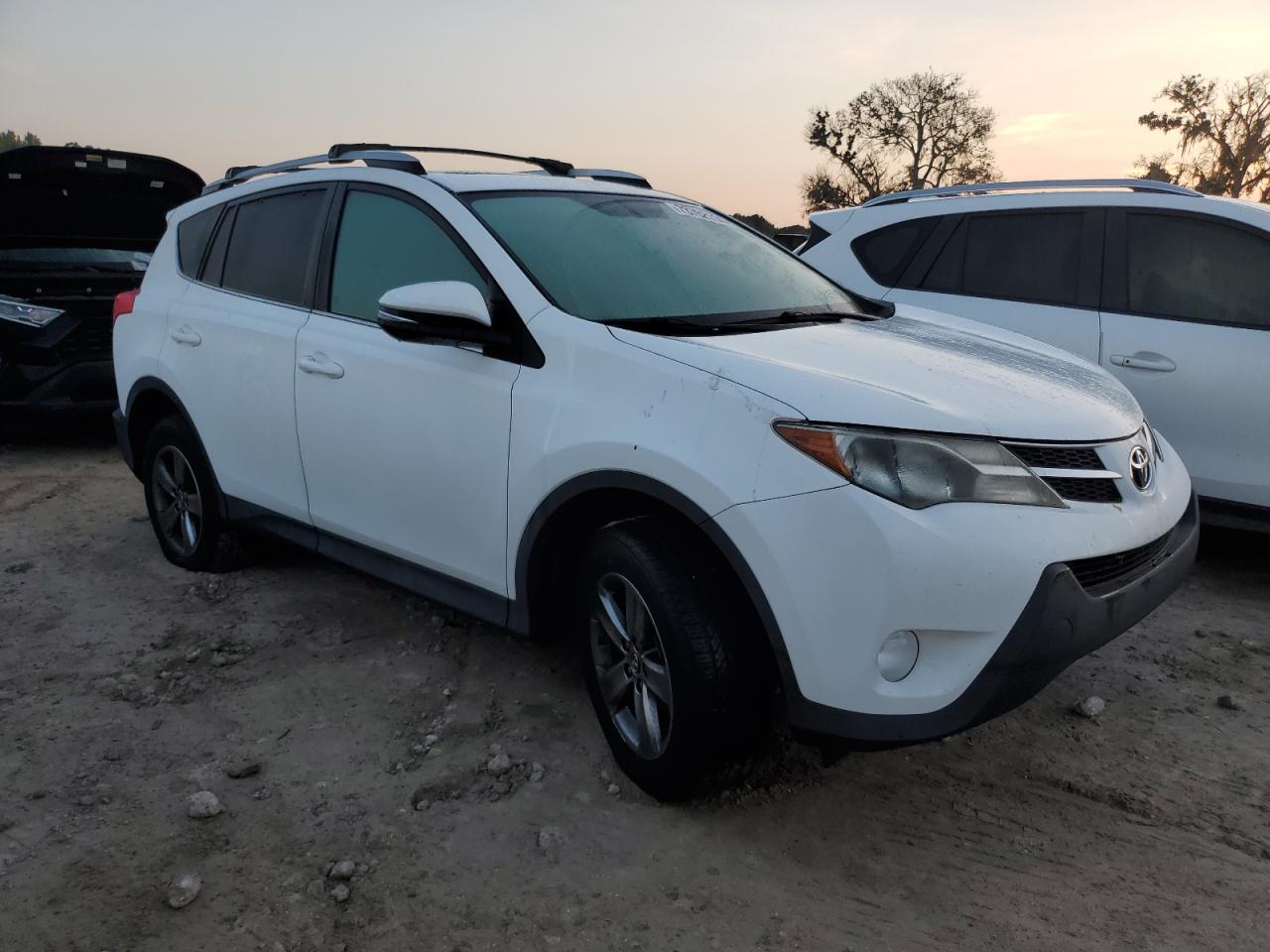 2015 Toyota RAV 4 - Image 4
