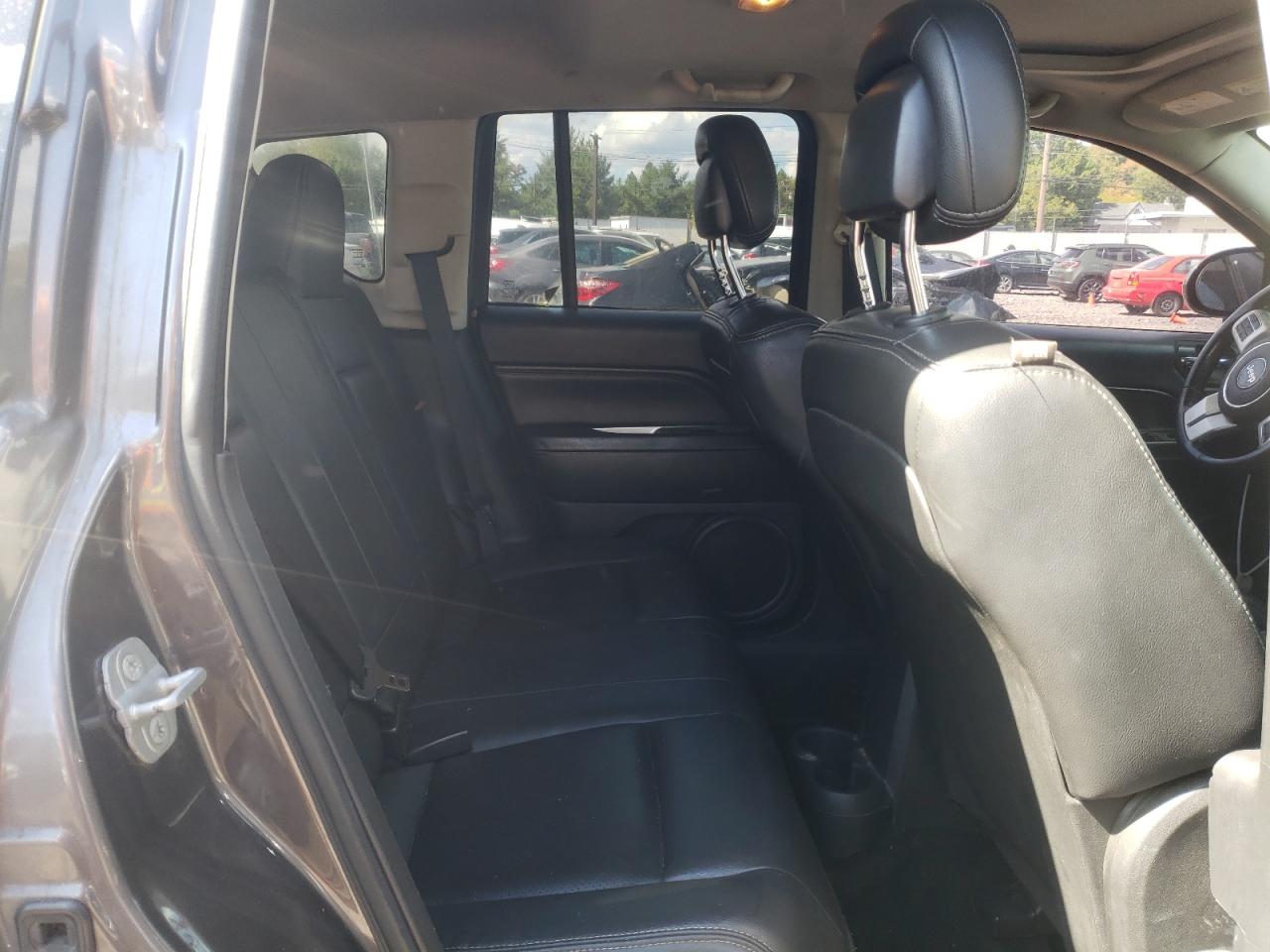 2014 Jeep Compass Limited VIN: 1C4NJDCB2ED831975 Lot: 71649064