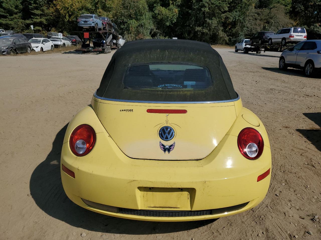 3VWPG31Y08M418998 2008 Volkswagen New Beetle Convertible S