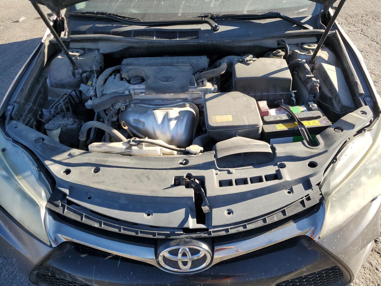 2015 Toyota Camry - Image 12