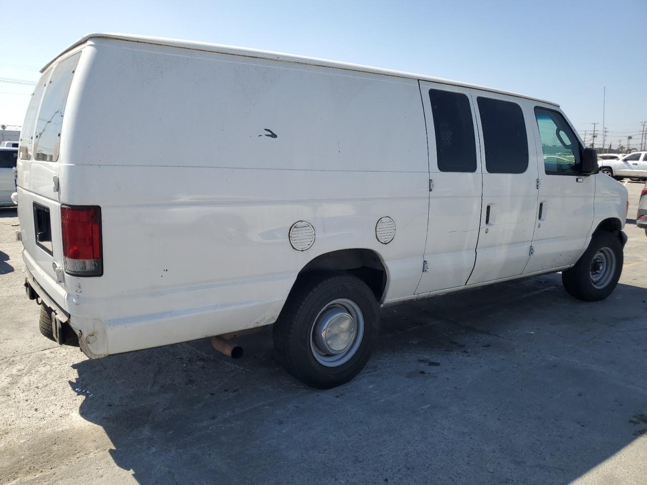 2006 Ford Econoline - Image 3