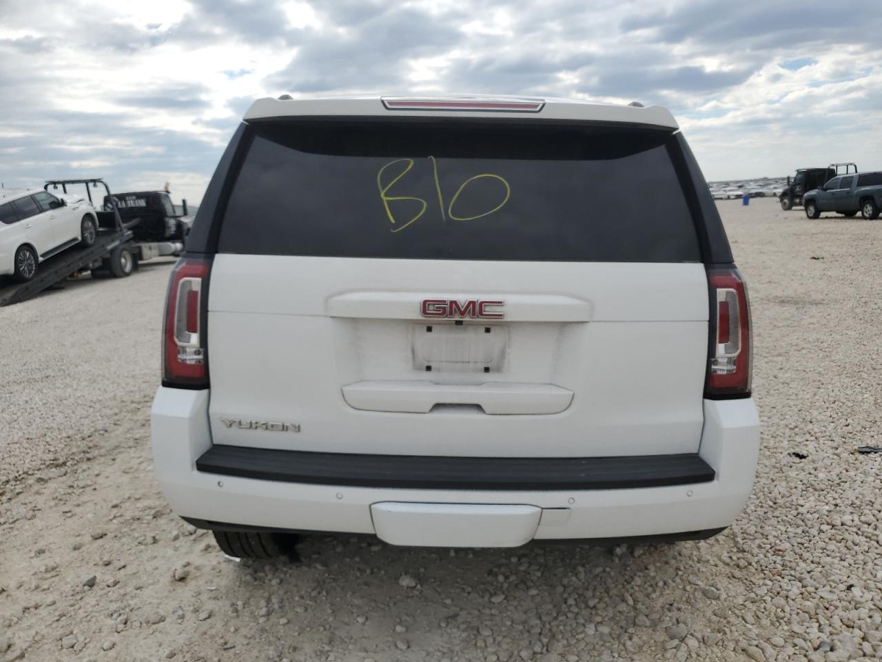 1GKS1BKCXHR268977 2017 GMC Yukon Slt