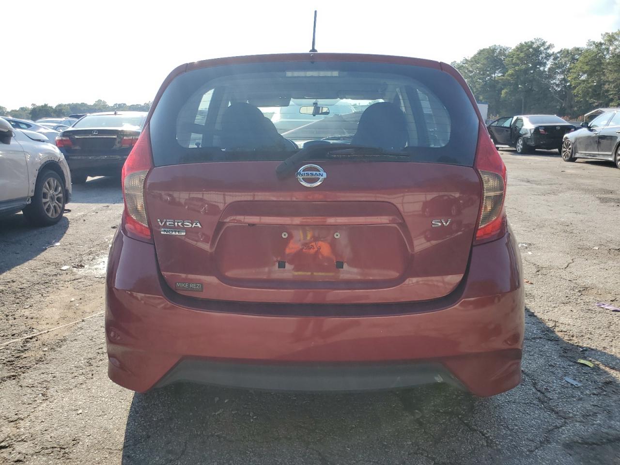 3N1CE2CP1JL369637 2018 Nissan Versa Note S