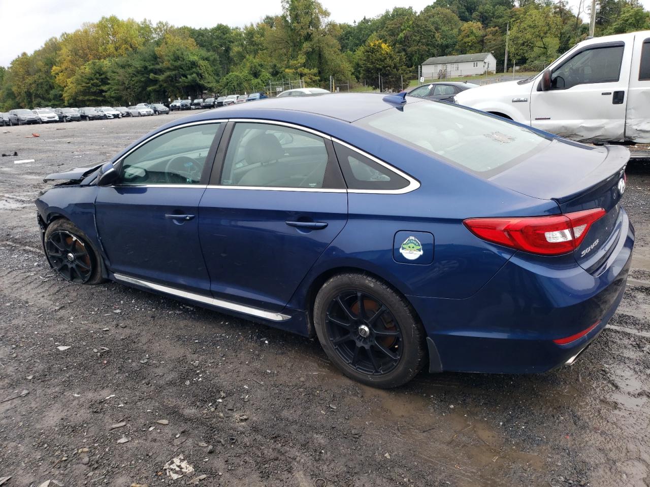 2016 Hyundai Sonata - Image 2