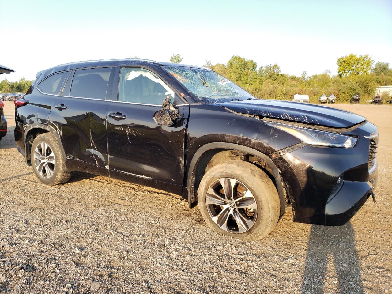 2021 Toyota Highlander - Image 4