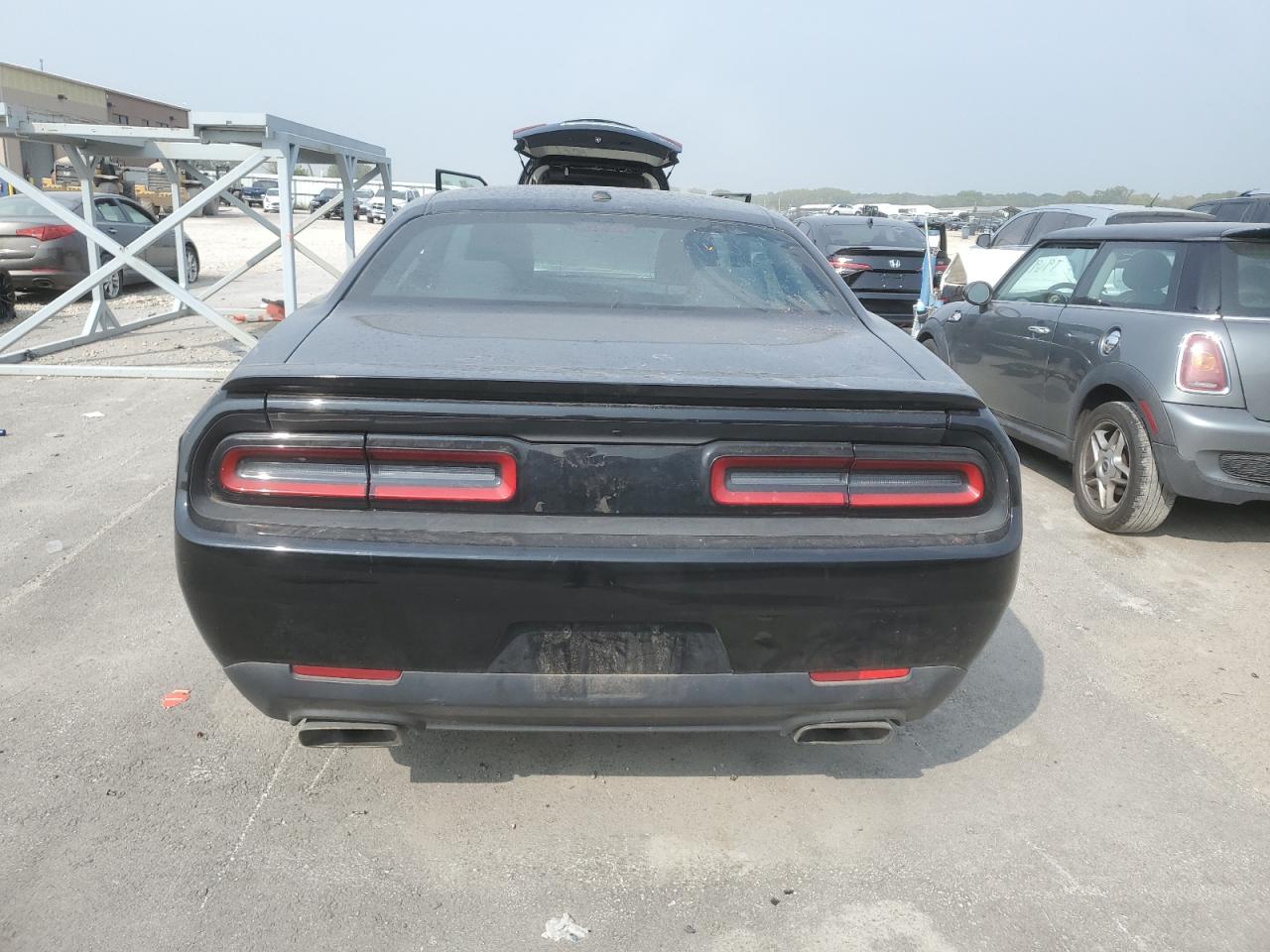 2015 Dodge Challenger Sxt VIN: 2C3CDZAT1FH861419 Lot: 71272444