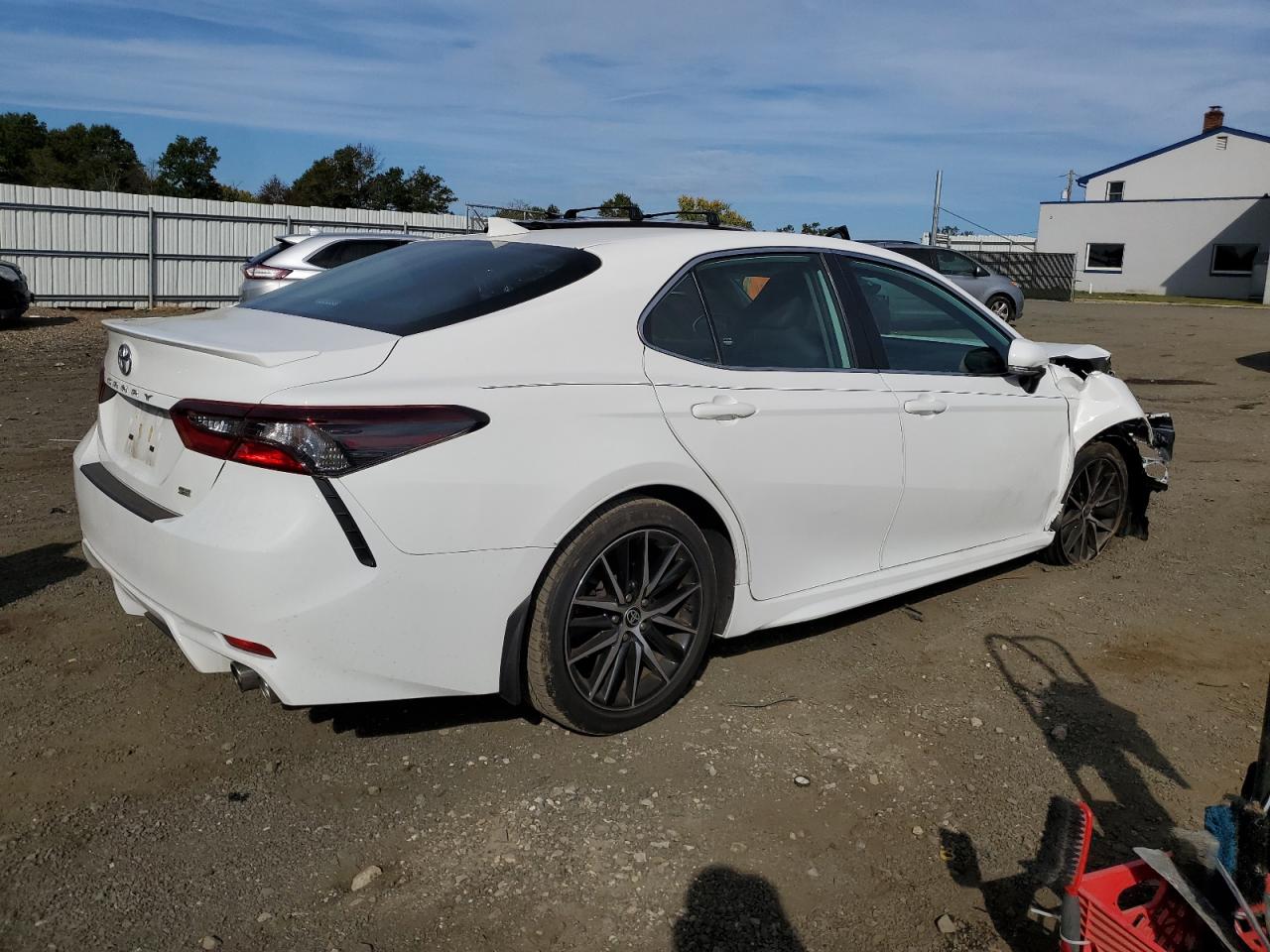 4T1G11AK3NU036973 2022 Toyota Camry Se