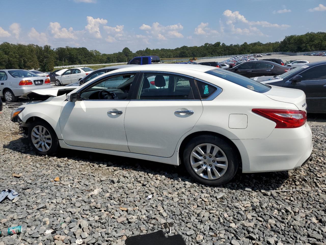 1N4AL3AP6HC285487 2017 NISSAN ALTIMA - Image 2