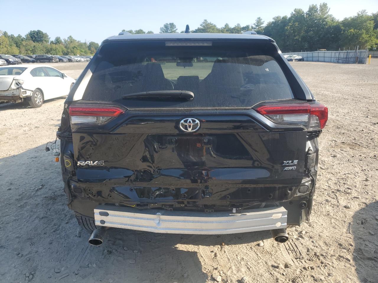 2T3P1RFV4NC282165 2022 Toyota Rav4 Xle