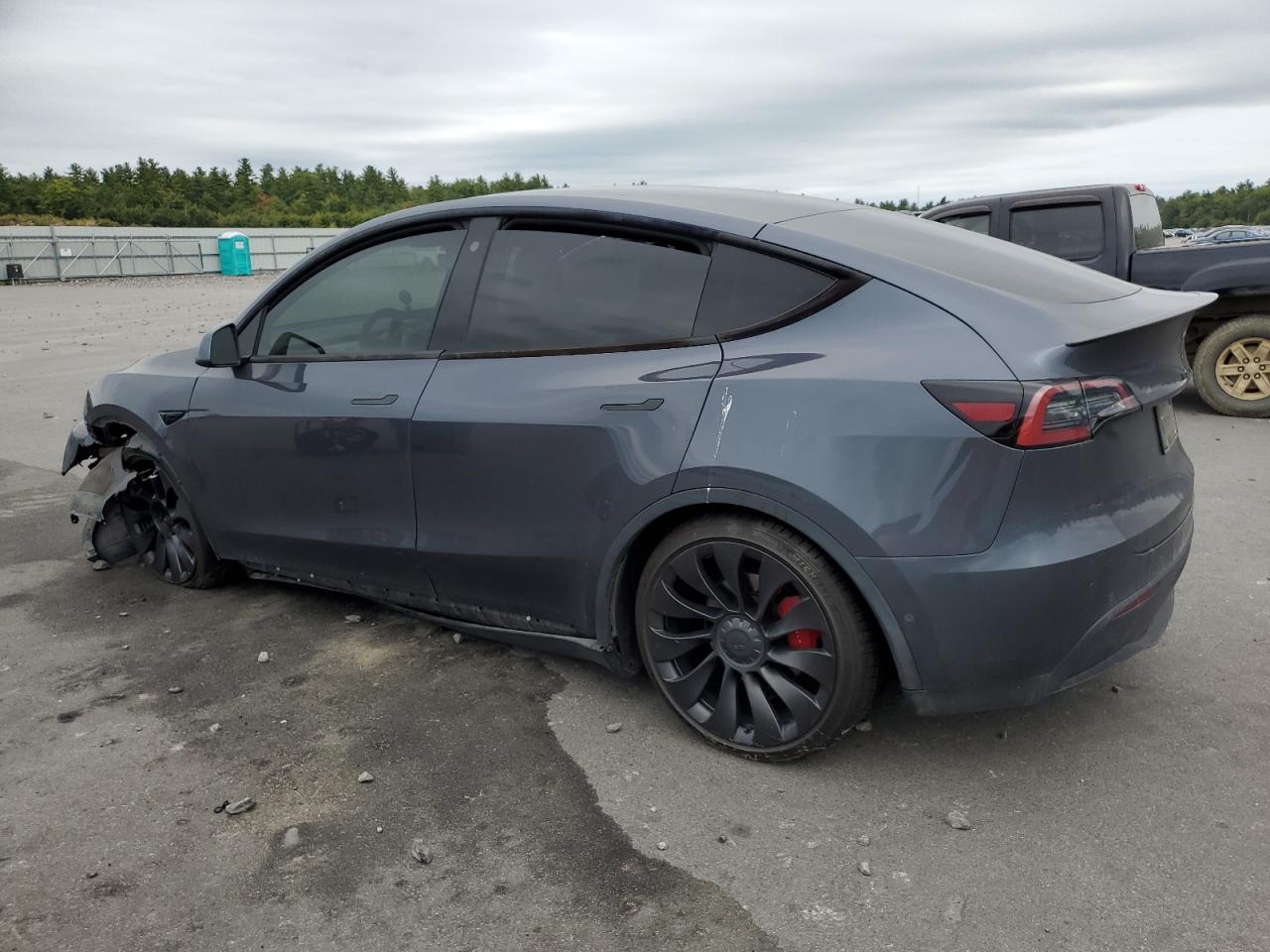 VIN 7SAYGDEF1NF398639 2022 TESLA MODEL Y no.2