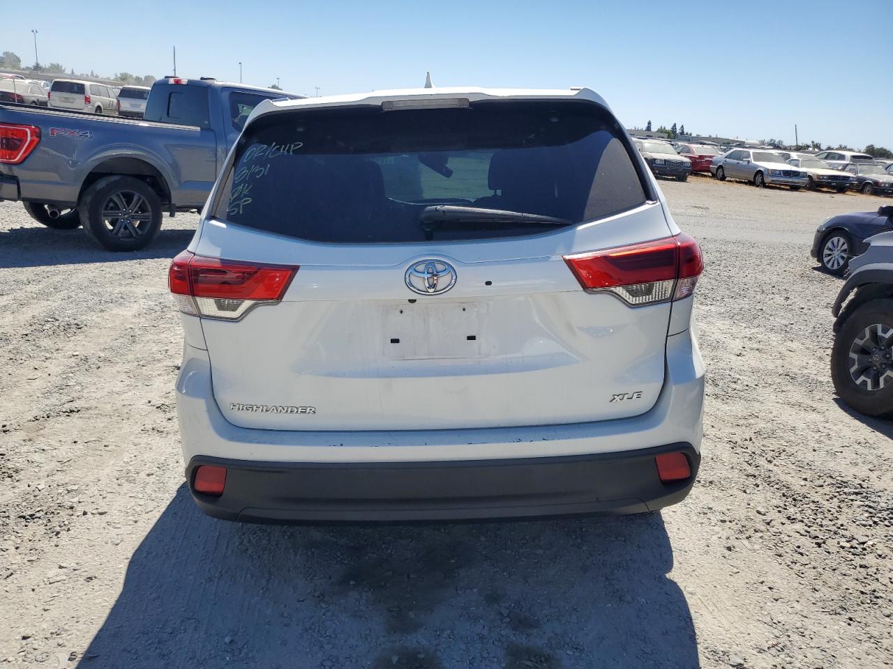 2017 Toyota Highlander Se VIN: 5TDKZRFH7HS517515 Lot: 70101054