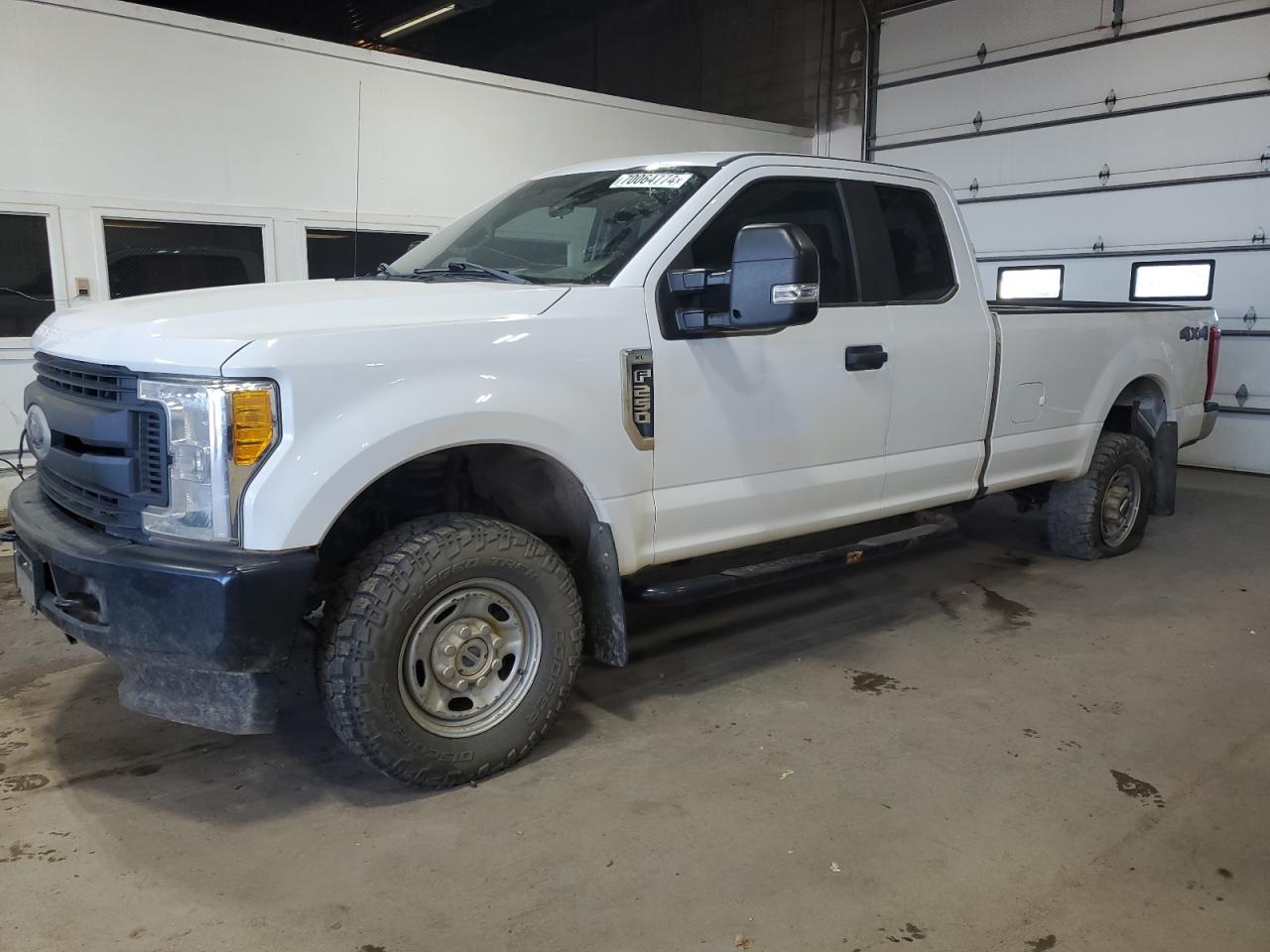 1FT7X2B60HED17556 2017 FORD F250 - Image 1