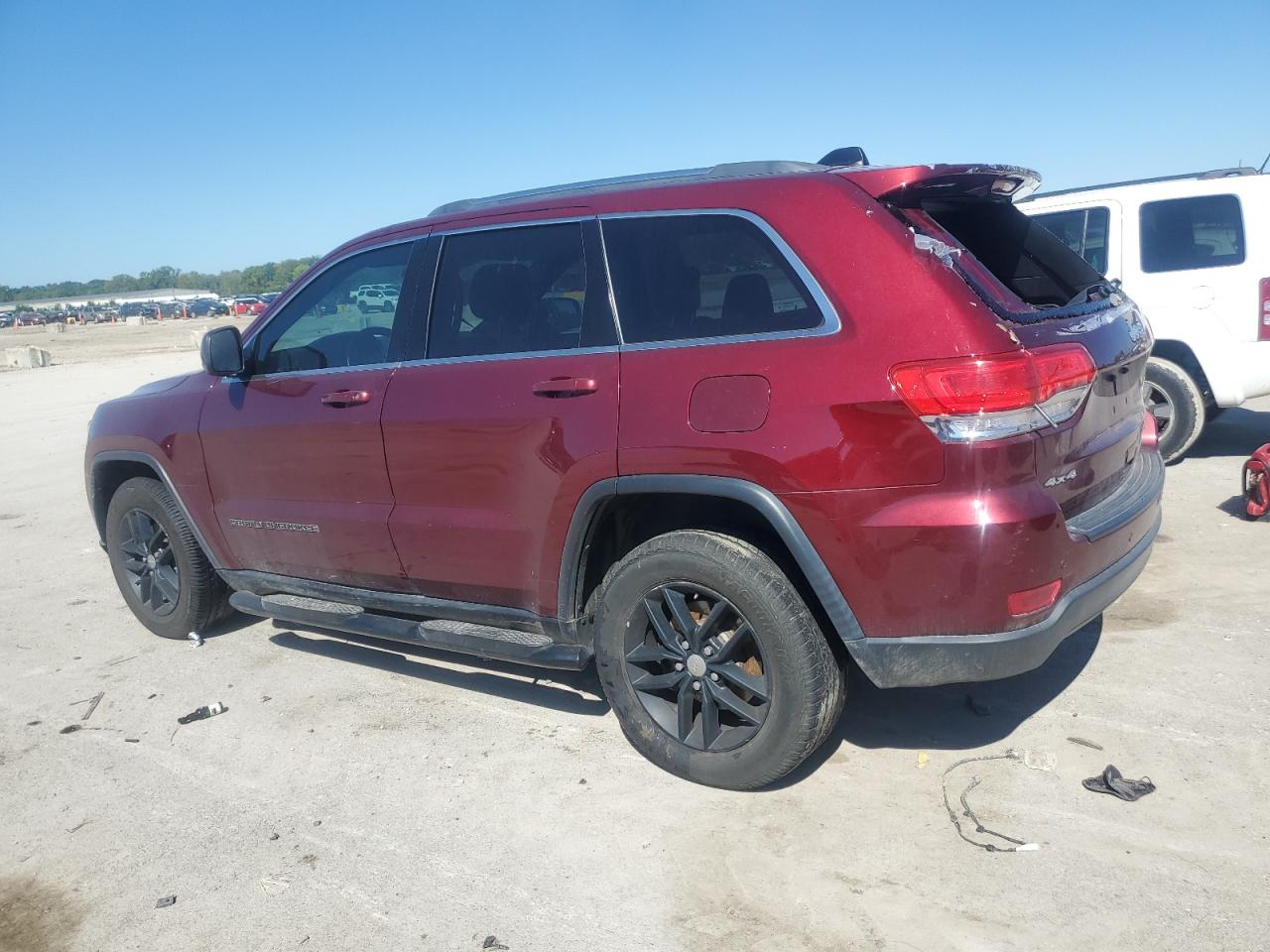 2018 Jeep Grand Cherokee - Image 2