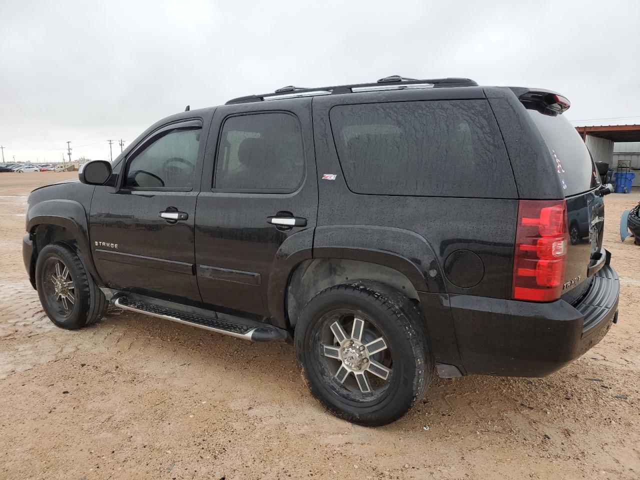 2008 Chevrolet Tahoe - Image 2