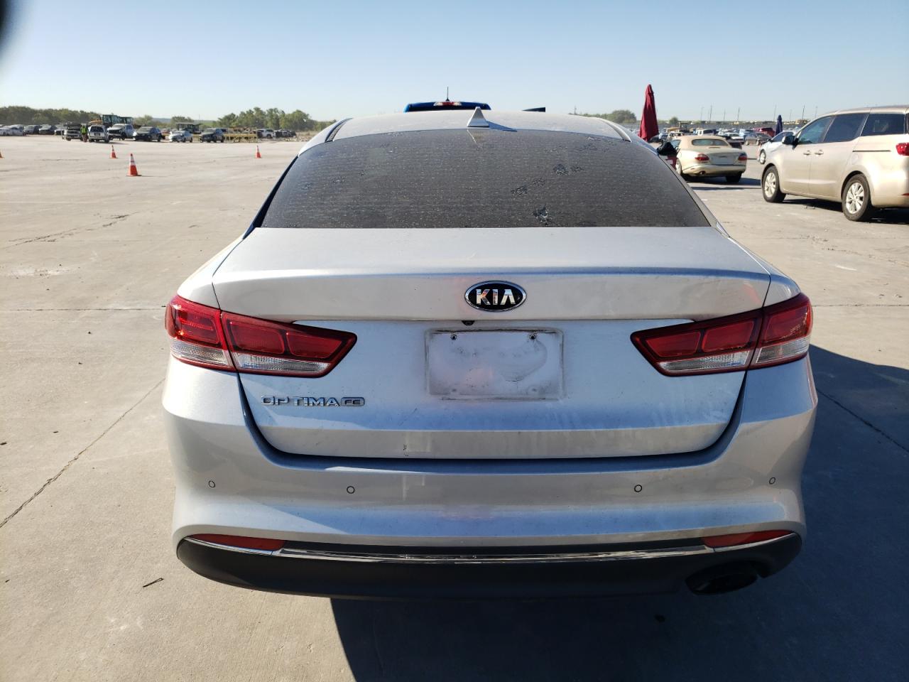 5XXGT4L33JG217836 2018 Kia Optima Lx